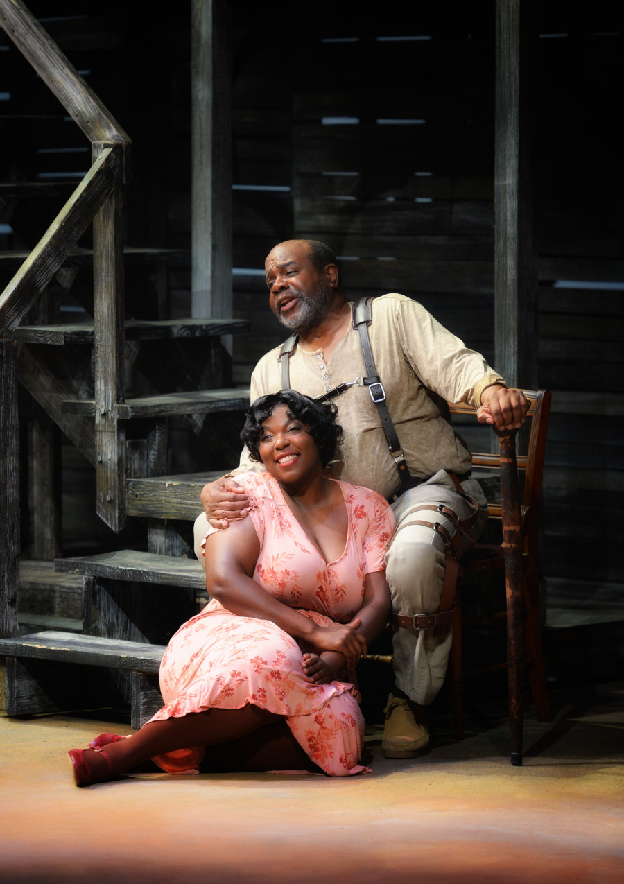 Michelle Johnson as Bess and Kevin Deas as Porgy