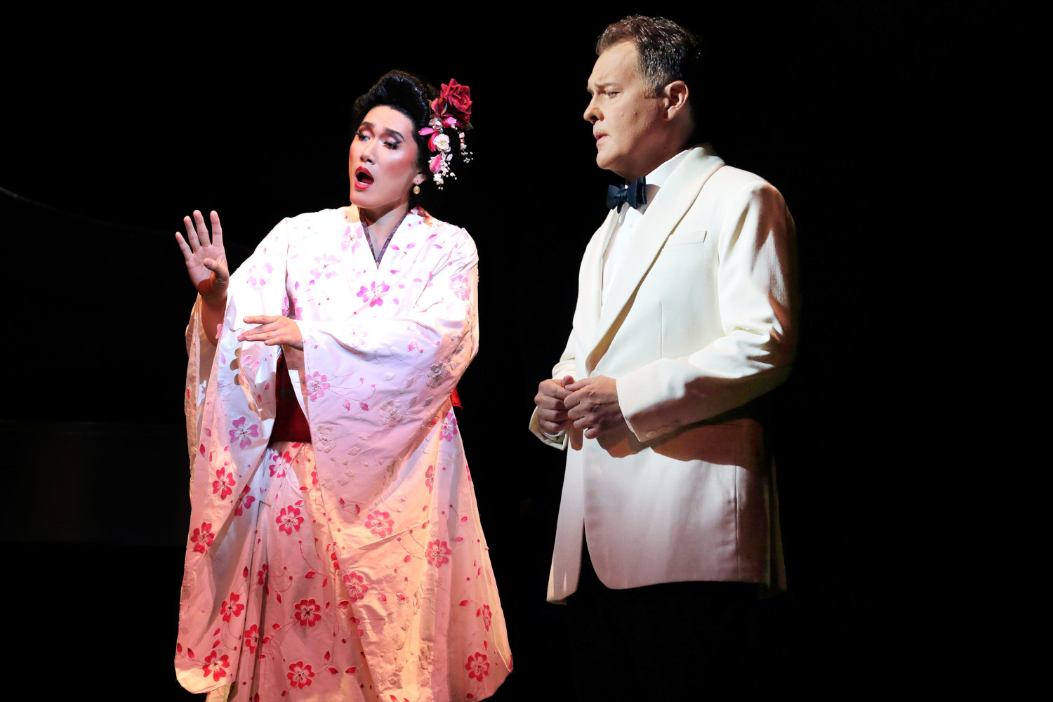 Left-Right; Kangmin Justin Kim (Song Liling), Mark Stone (René Gallimard), photo by Curtis Brown for the Santa Fe Opera