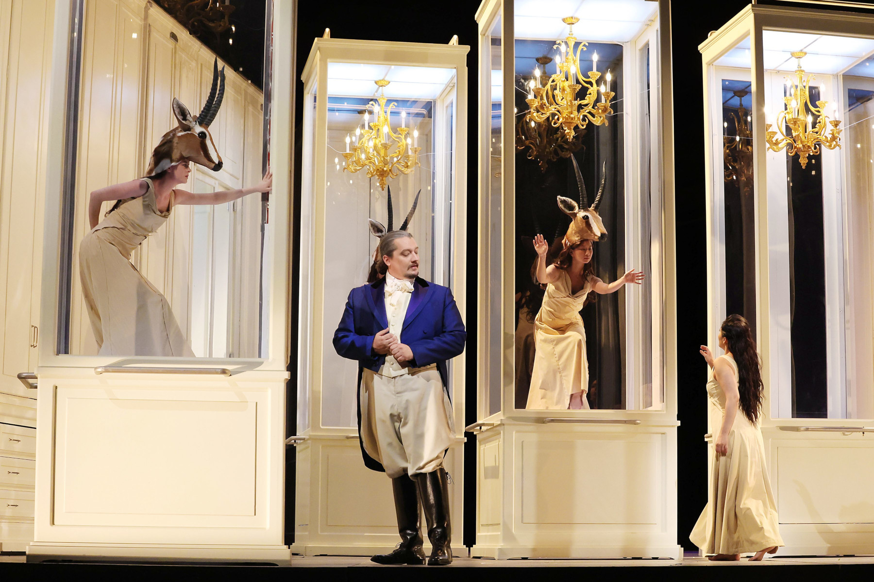 Robert Watson (The Prince), Ailyn Pérez (Rusalka), photo by Curtis Brown for the Santa Fe Opera